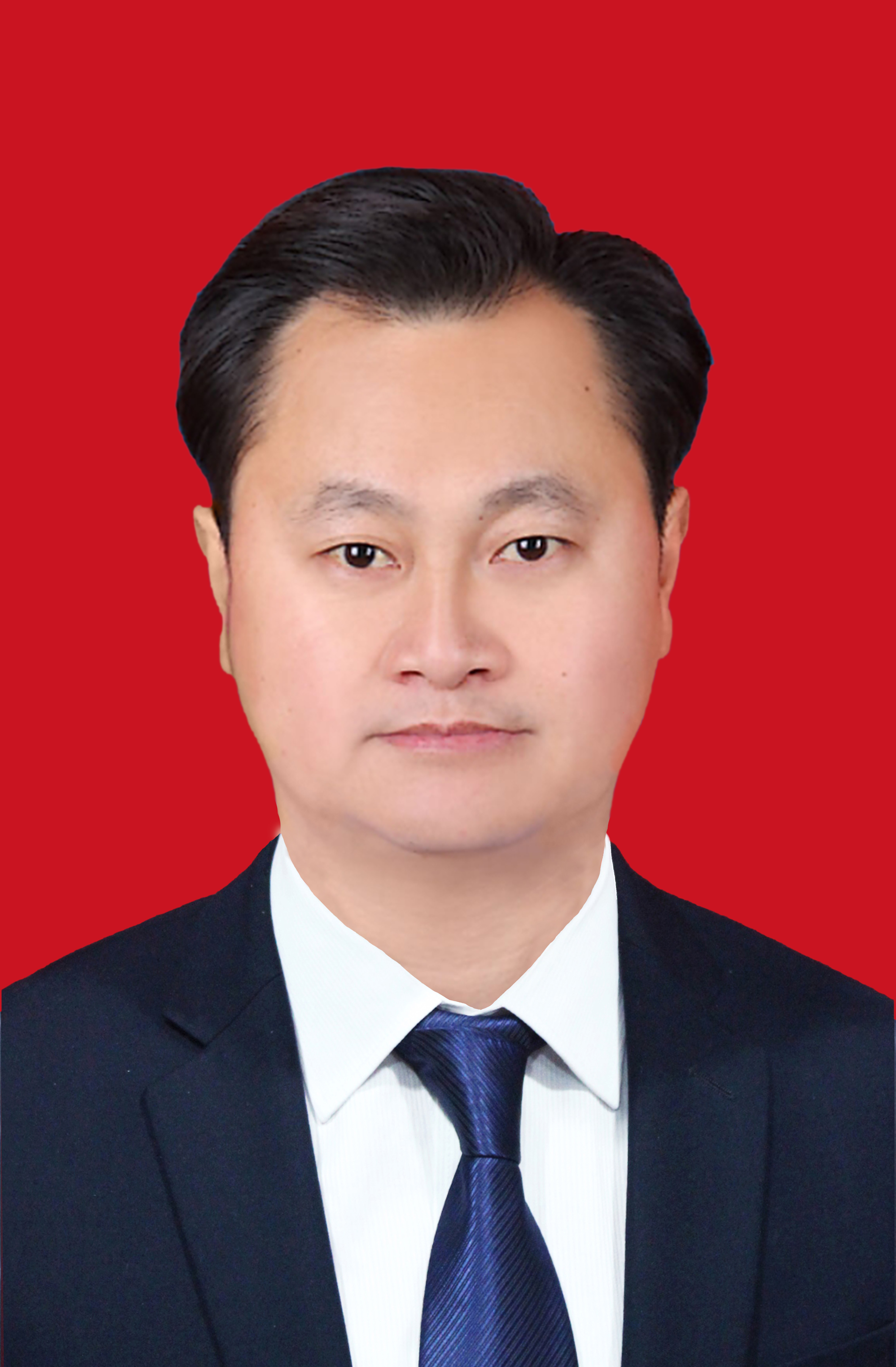 渠縣縣委常委，縣政府常務(wù)副縣長夏華勇